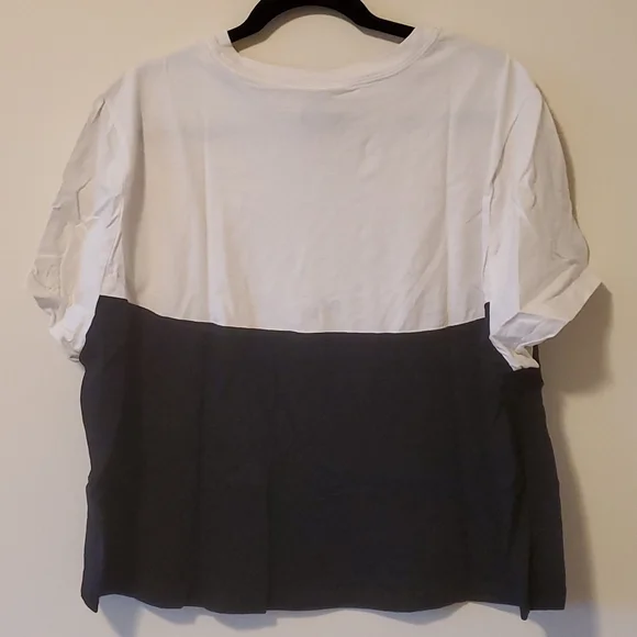 Nike Cropped Tee - Picture 3 of 3